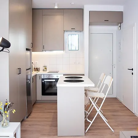 Stylish Modern Studio, Centre, Seaside