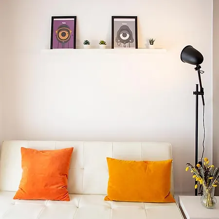Stylish Modern Studio, Centre, Seaside