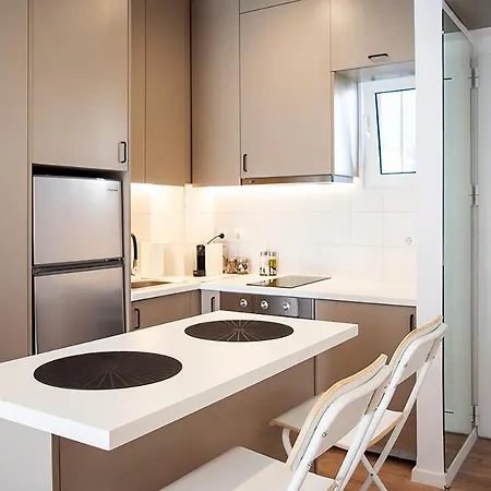 Apartment Stylish Modern Studio, Centre, Seaside Chalkida